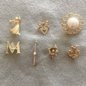 Brooches and Lapel Pins